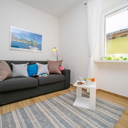 Nido Sui Tetti Di Riva Del Garda - Happy Rentals Екстериор снимка