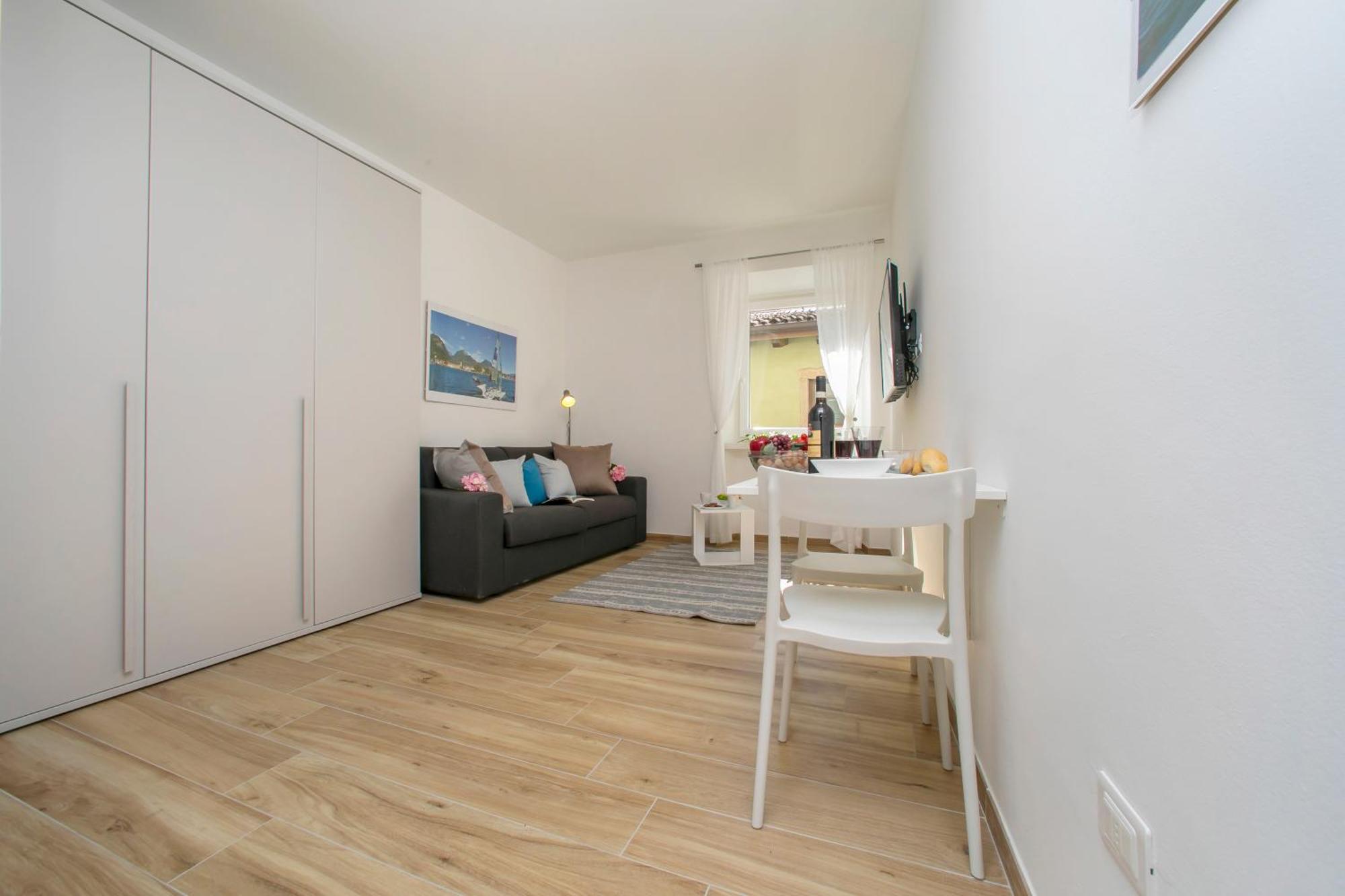 Nido Sui Tetti Di Riva Del Garda - Happy Rentals Екстериор снимка