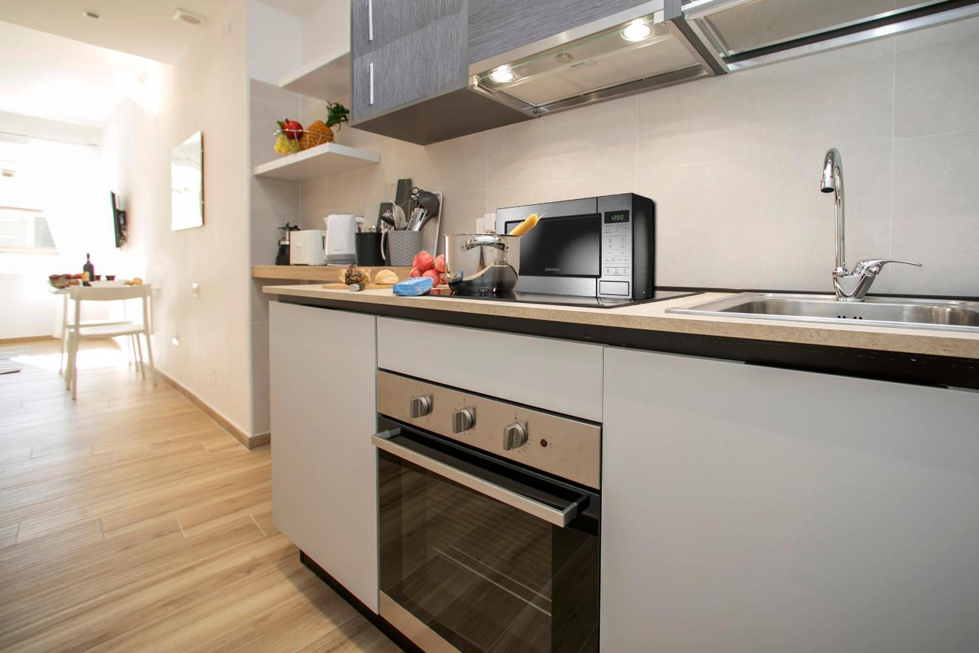 Nido Sui Tetti Di Riva Del Garda - Happy Rentals Екстериор снимка